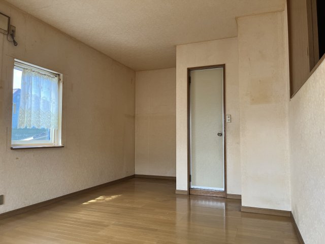 美幌町字三橋町1丁目7番13　中古住宅の洋室