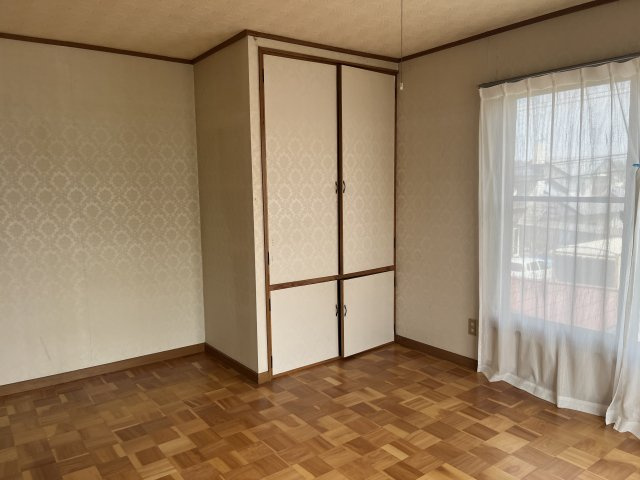 美幌町字三橋町1丁目7番13　中古住宅の洋室