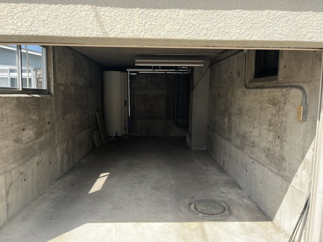 美幌町字三橋町1丁目7番13　中古住宅の駐車場