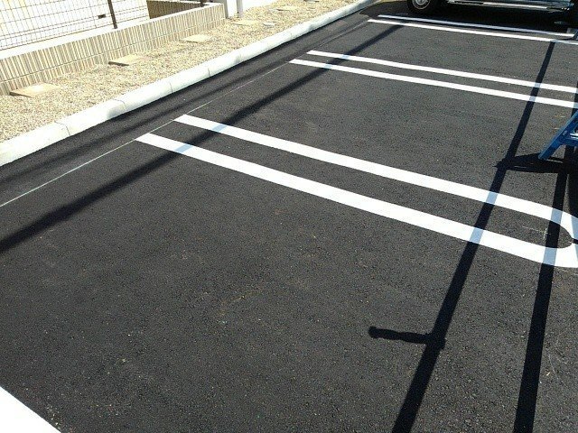 Ｌｕｇａｒ柳原（ルガール）の駐車場|駐車場に車を止められます