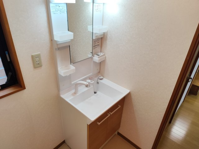 リフォーム完了しました！東藤沢5丁目中古戸建～の独立洗面台