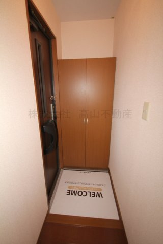 タッチアネックス　C棟の玄関