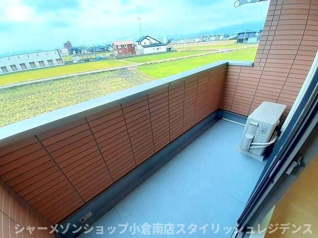 コスモス　Ａのバルコニー|陽当たり良好なバルコニーです