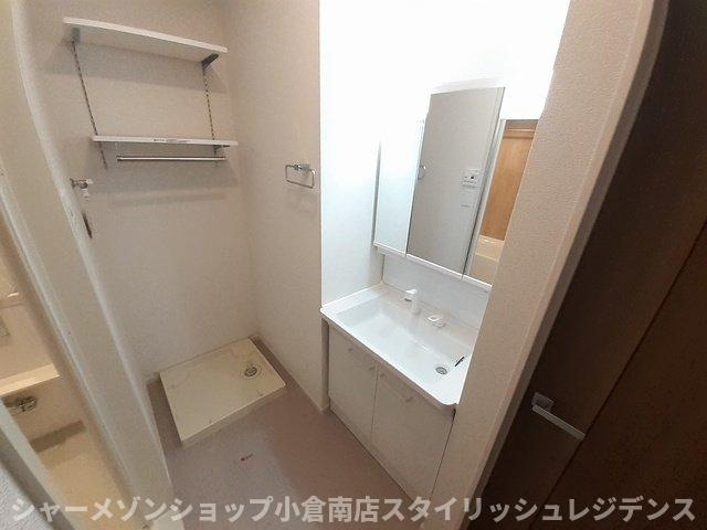 グランドエスポワール行橋　Ⅰの洗面所|広い洗面スペース