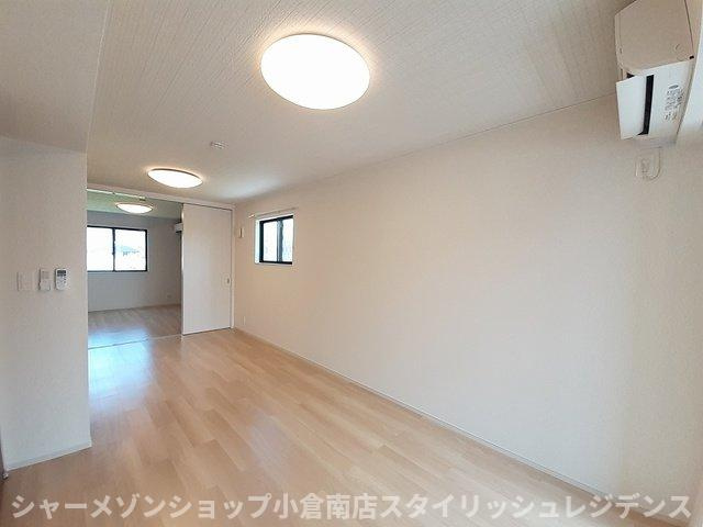 グランドエスポワール行橋　Ⅱの寝室|ゆったり過ごせる居間です