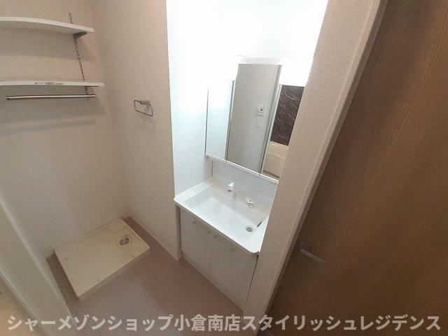 デュオブライト　Ⅱの洗面所|ゆったりとスペースのある洗面所