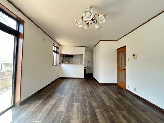 天神町　中古戸建の居間・リビング