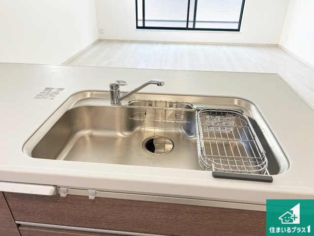 尼崎市稲葉荘　新築一戸建ての設備|広々としたシンクで食器洗いも楽々！