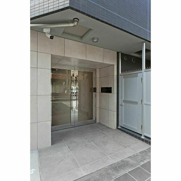 クラリッサ大倉山のエントランス