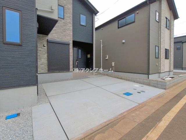 所沢市上安松・全2棟　新築一戸建　1号棟　～LDK24帖～の駐車場|2026年8月4日撮影