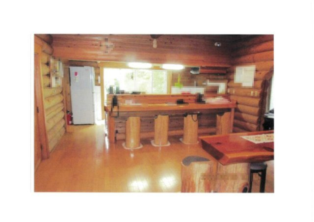 高島市マキノ町大沼中古戸建の居間・リビング
