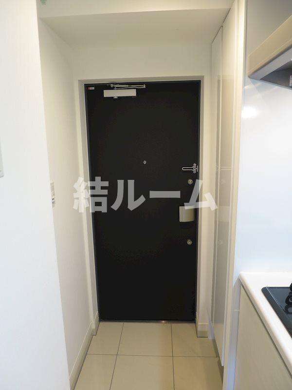 板橋区赤塚３丁目の賃貸マンションの玄関