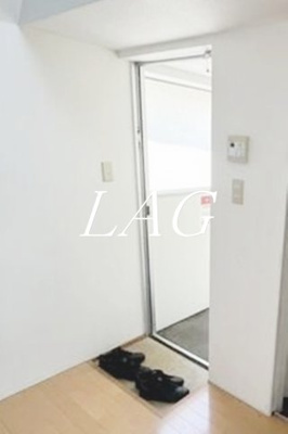 【玄関】 | Ｗｉｌｌ中野坂上 | 玄関です。