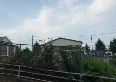 【展望】 | リバティーヒルズ橋本 | 景色重視でお家選ぶをするとスーパーが遠い！学校が遠い！など生活をするうえで利便性で困ることもあります。まず一度現地を見学する際に、周辺の施設などがあるかを確認し、暮らし始めた後のことを想像しましょう。