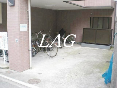 【その他共用部分】 | ベルグランデ | 駐輪場です。