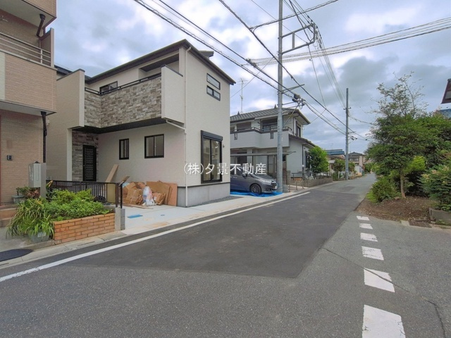 《仲介手数料無料》越谷市大字平方51-2新築一戸建てブルーミングガーデン