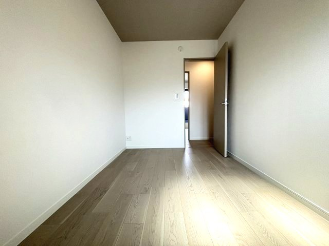 ブリーズテラス本町の洋室