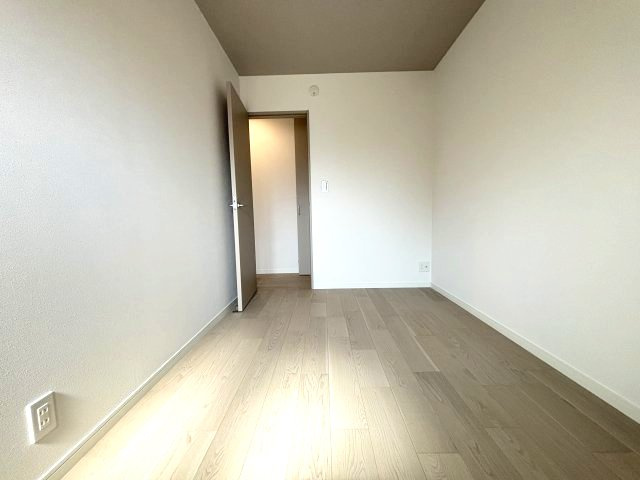 ブリーズテラス本町の洋室