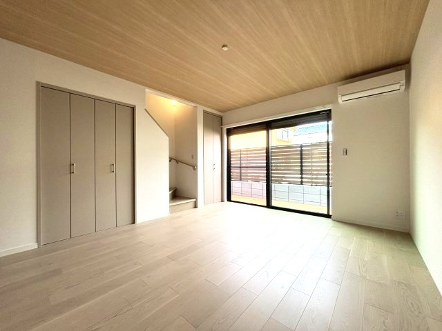 ブリーズテラス本町の居間・リビング