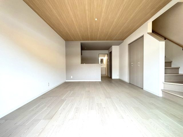 ブリーズテラス本町の居間・リビング
