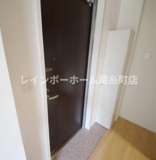 平井SKハイツの玄関