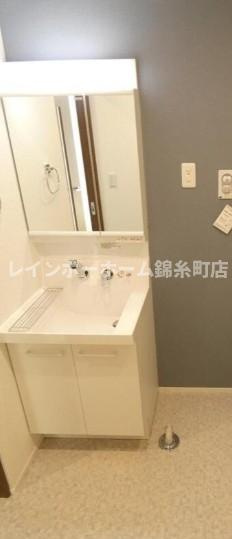 平井SKハイツの独立洗面台