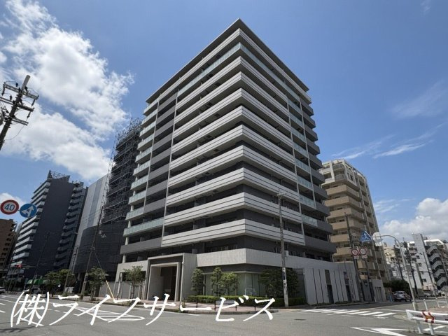 【外観】 | ローレルコート江坂 | 大阪メトロ御堂筋線「江坂」駅徒歩６分