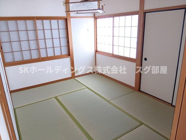 南田辺連棟貸家（左）の和室