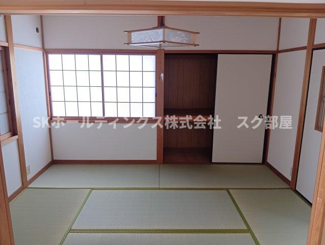 南田辺連棟貸家（左）の内装
