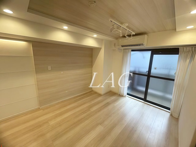 【居間・リビング】 | ビラカーサ五番町 | 洋室のお部屋です。