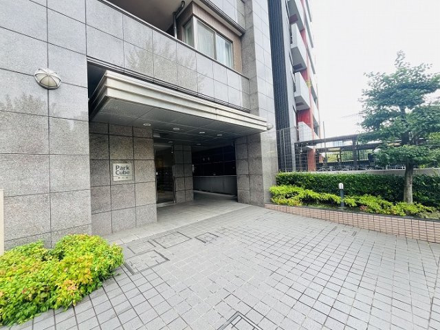 【エントランス】パークキューブ市ヶ谷 