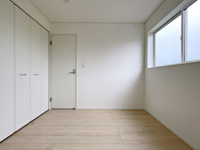 新築戸建・新築建売　郡山市富田町第22　大島小・第六中の洋室|シンプルなので様々なテイストのインテリアも合いそうですね！
