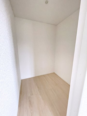 新築戸建・新築建売　郡山市富田町第22　大島小・第六中の収納|大容量のWIC収納は季節物やアウトドアグッズなどの保管に便利です！