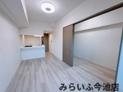 【居間・リビング】 | プレサンス今池駅前フェルディノ | 9.5帖