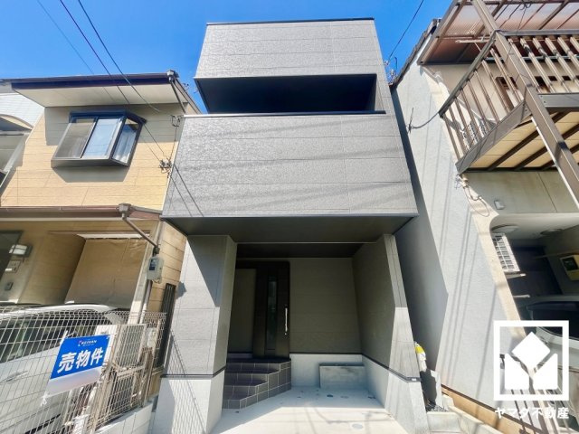 伏見区醍醐僧尊坊町の外観