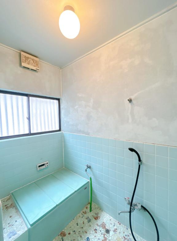 日立市本宮町4丁目　中古戸建の浴室