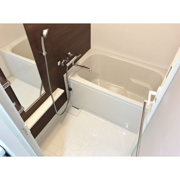 キャナルスクエア　名古屋市賃貸　仲介手数料無料の浴室