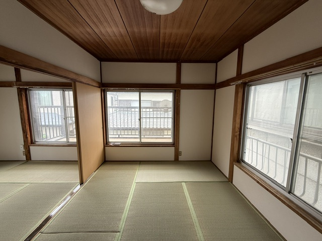 梅田三丁目貸家の和室