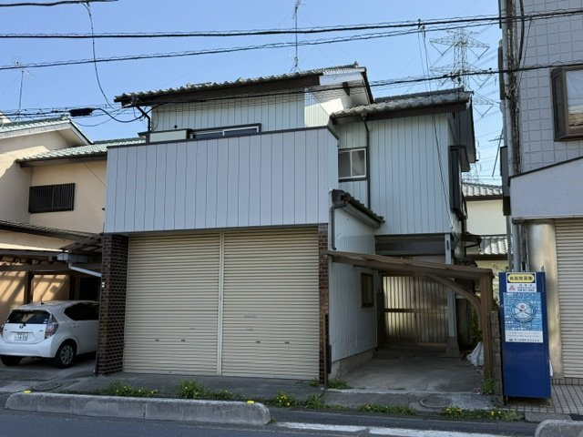 梅田三丁目貸家