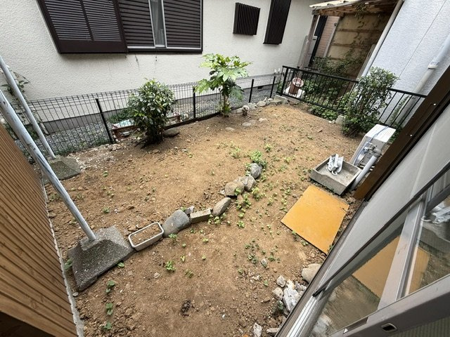 梅田三丁目貸家の庭