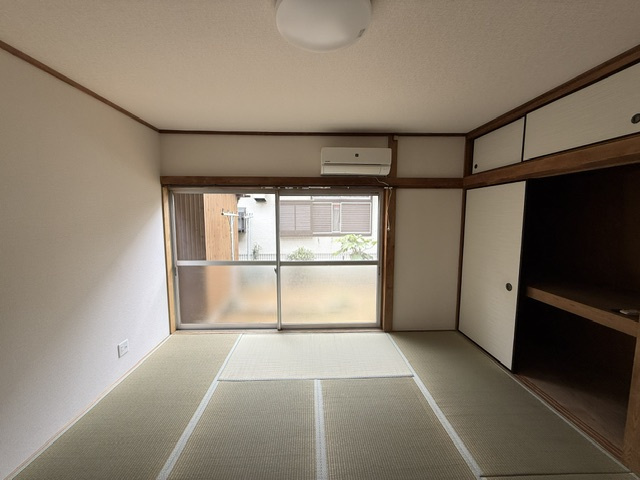 梅田三丁目貸家の和室