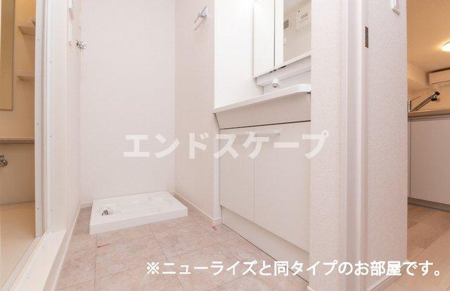フローレス　コート　Ⅰの洗面所|高崎、前橋のお部屋探しはエンドスケープまで！お客様の理想お聞かせ下さい♪