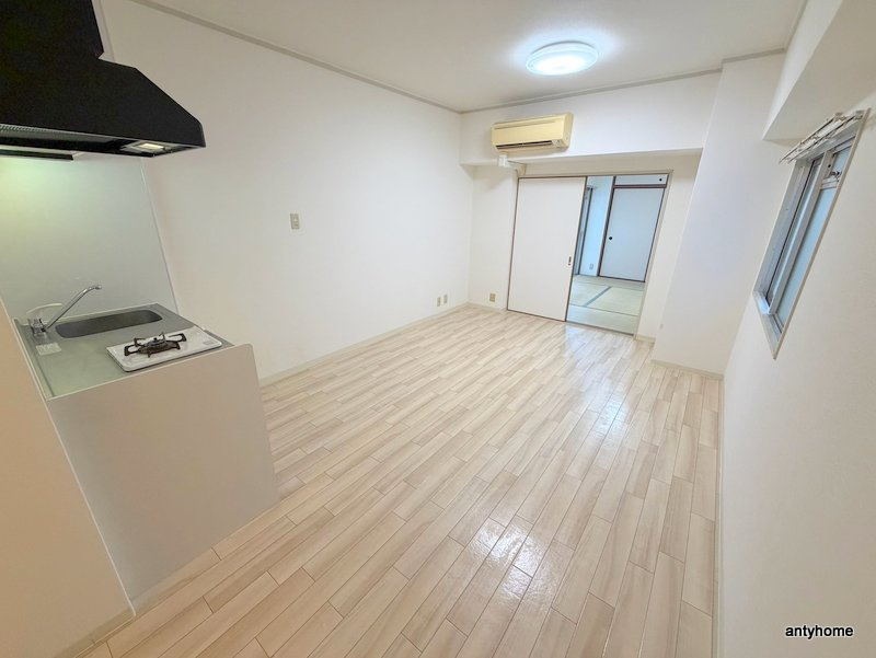 メゾン東船場　仲介手数料無料の洋室