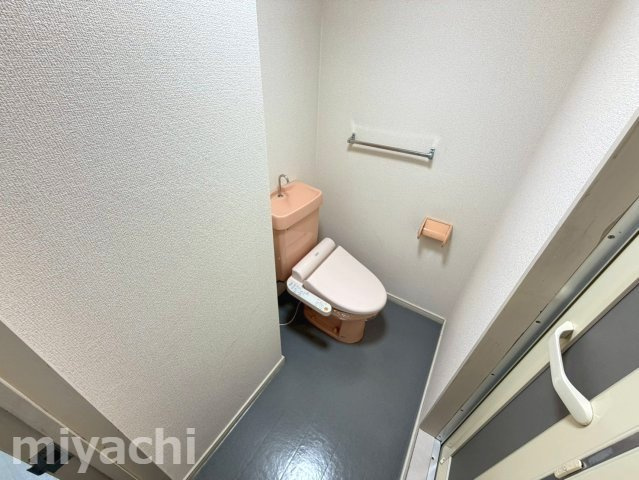 メゾン三軒屋のトイレ