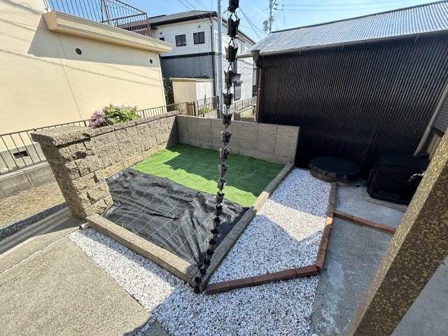 加木屋町丸根貸家の庭