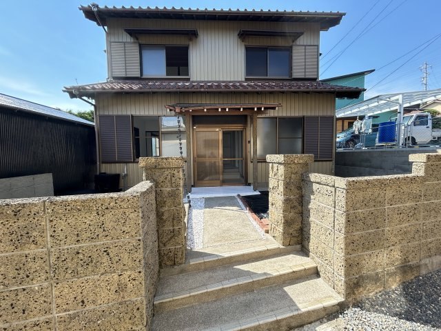 加木屋町丸根貸家のエントランス