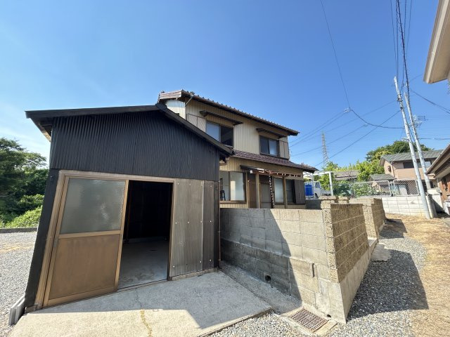 加木屋町丸根貸家のロビー