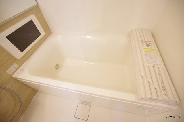 プレジオ本町　仲介手数料無料の浴室