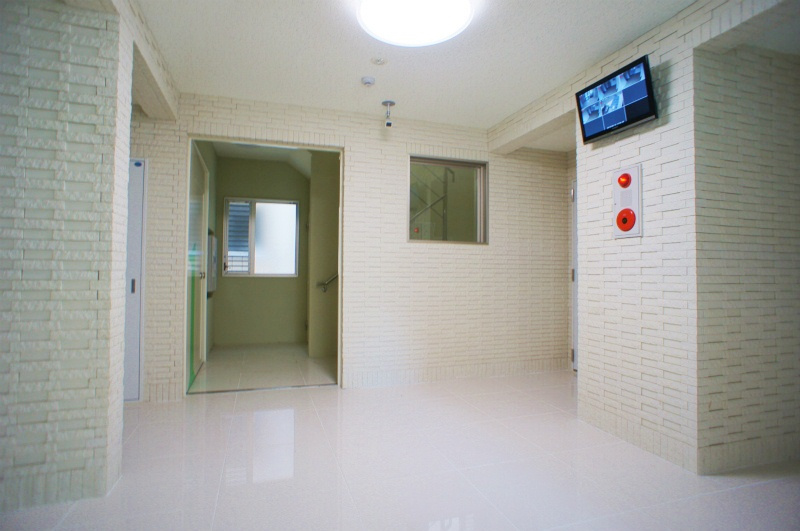ＳＡＬＡ13　のエントランス|建物の内部です