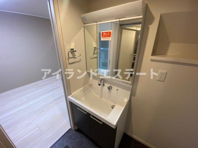 ラグナ・ベルデ桜新町　築浅　宅配BOX　オートロックの洗面所